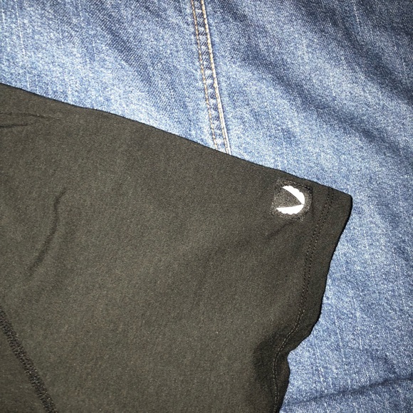 Aesthetic Revolution Core Established T - SMALL - Picture 6 of 6